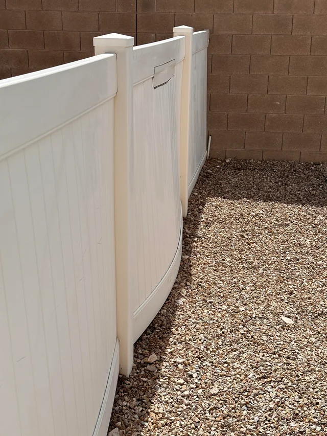PVC fePVC fences can change shape when the temperature goes up and down a lot. So, they're not a good choice for places with big temperature changes.nce may get 